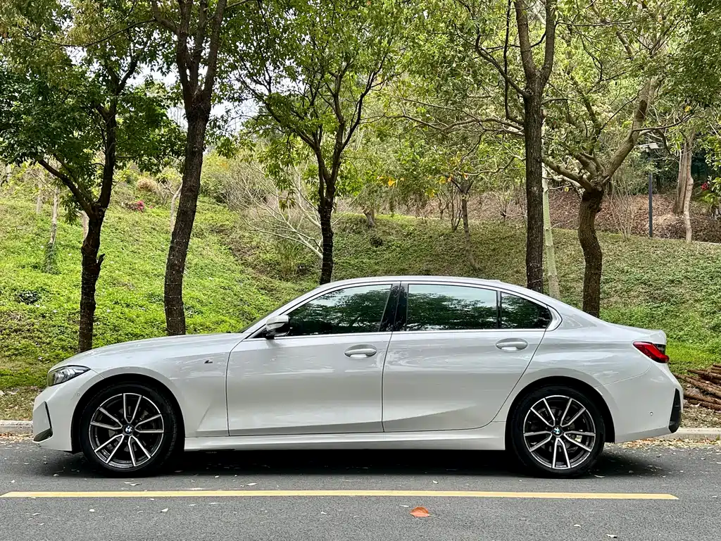 BMW 3 Series 2023 325Li M Sports Package купить на сайте DeffCars