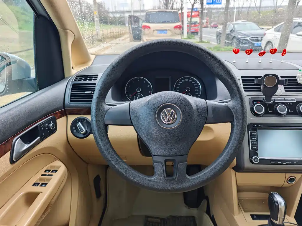 Touran 2013 1.4T DSG comfort version 5 seats купить на сайте DeffCars