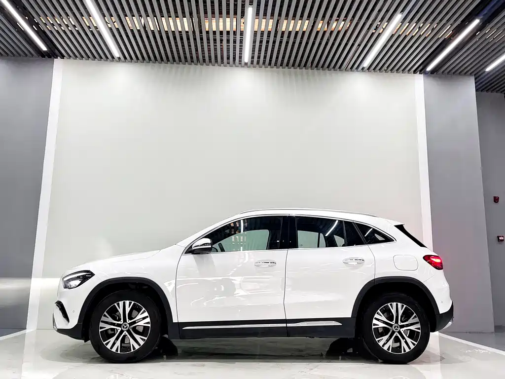 Mercedes-Benz GLA 2024 GLA 220 купить на сайте DeffCars