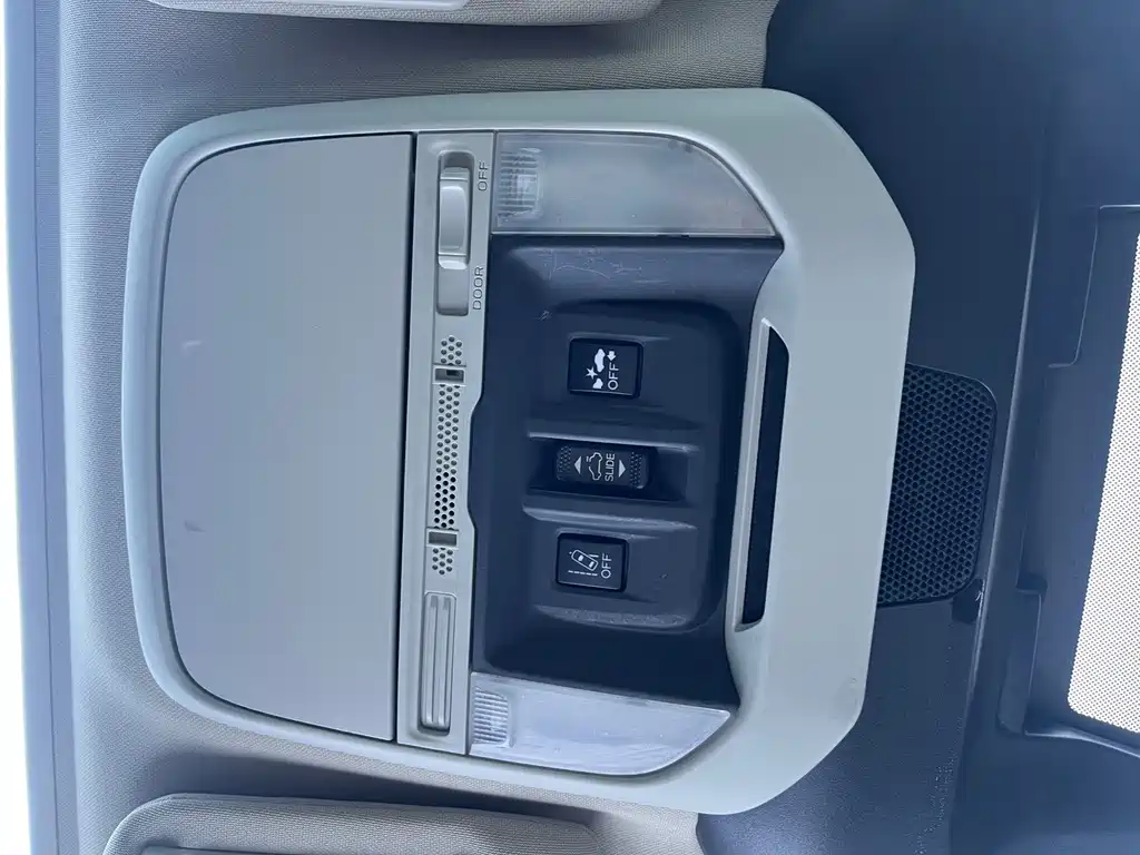 Forester 2022 2.0i AWD Deluxe Edition купить на сайте DeffCars