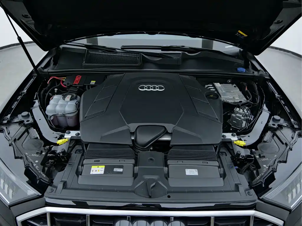 Audi Q7 2022 55 TFSI quattro S line sports купить на сайте DeffCars