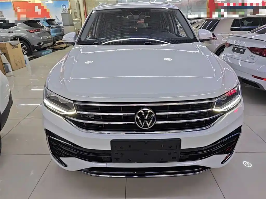 Tiguan L 2023 330TSI automatic two-wheel drive R-Line version купить на сайте DeffCars