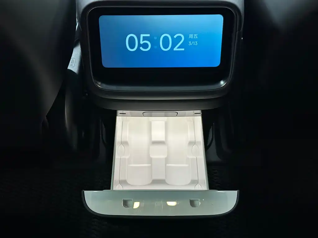 Xiaomi YU7 2025 model ultra-long battery life high-performance four-wheel drive Max version купить на сайте DeffCars