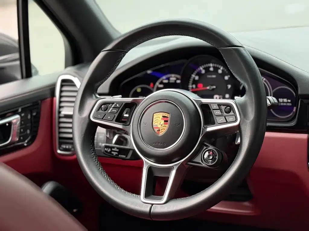 Cayenne 2022 Cayenne 3.0T Platinum Edition купить на сайте DeffCars