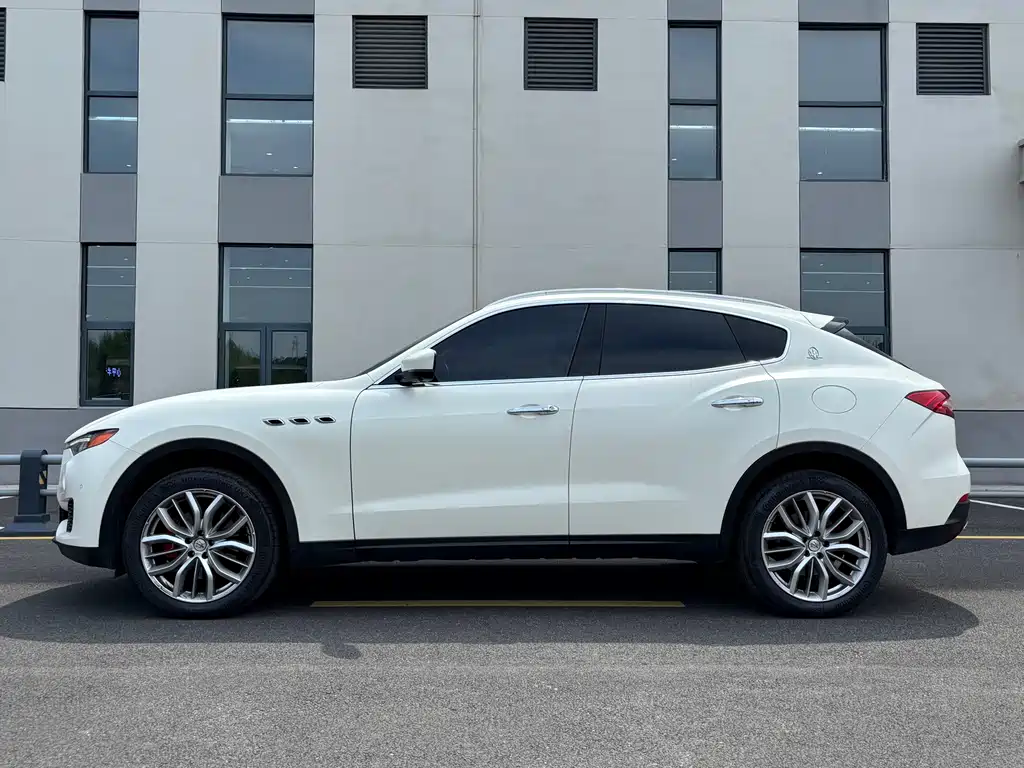 Levante 2019 3.0T Deluxe Edition National VI купить на сайте DeffCars