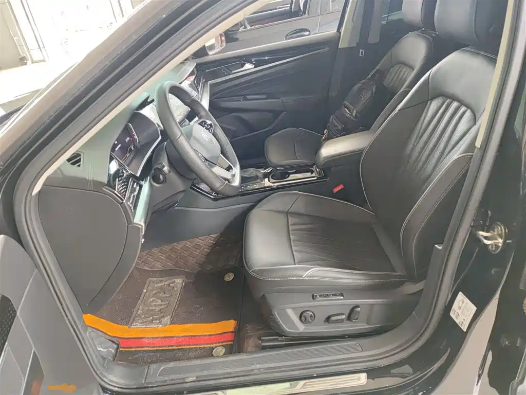 Passat 2022 330TSI Deluxe Edition купить на сайте DeffCars