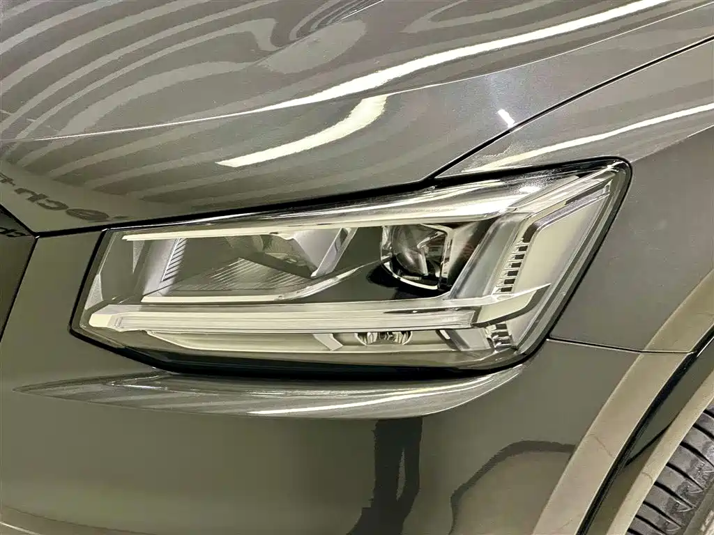 Audi Q2L 2021 35 TFSI fashionable and dynamic купить на сайте DeffCars