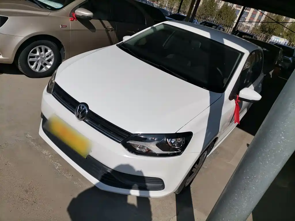 Polo 2016 1.4L manual fashion model купить на сайте DeffCars