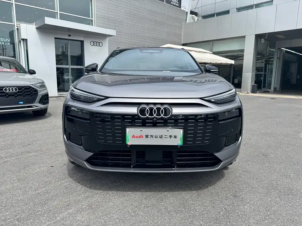 Audi Q6L e-tron 2026 Starter Pilot Edition купить на сайте DeffCars