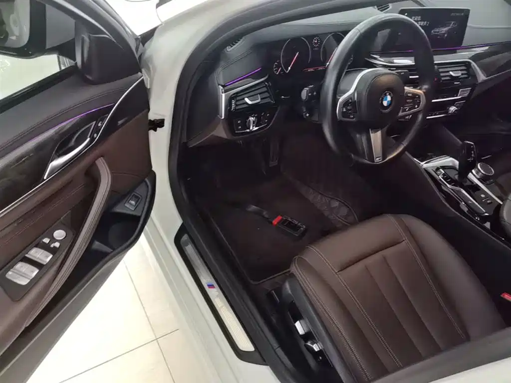 BMW 5 Series 2019 525Li M Sports Package купить на сайте DeffCars