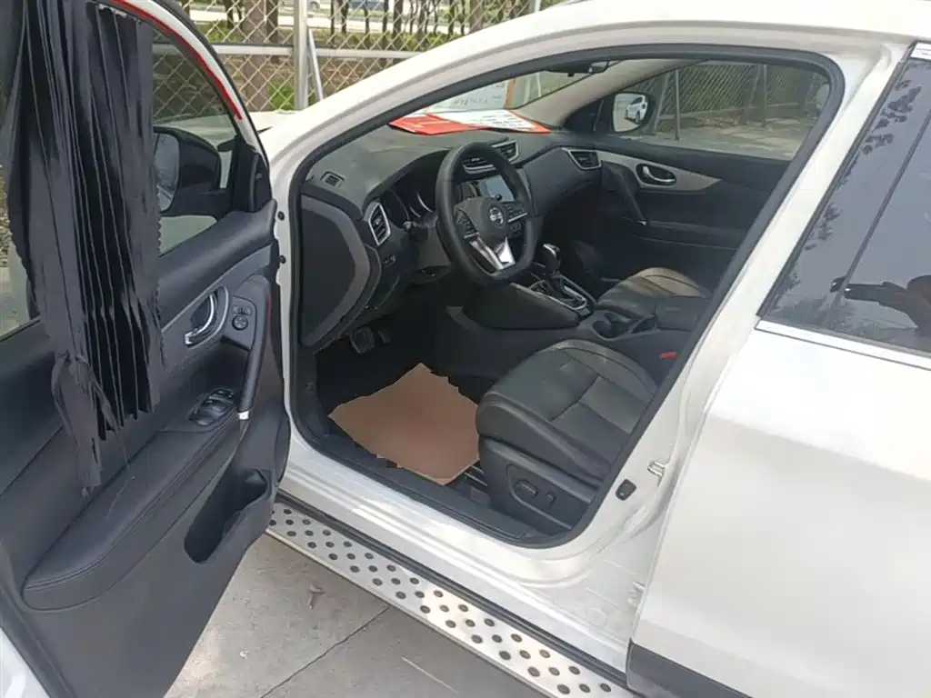 Qashqai 2021 2.0L CVT Deluxe Edition купить на сайте DeffCars