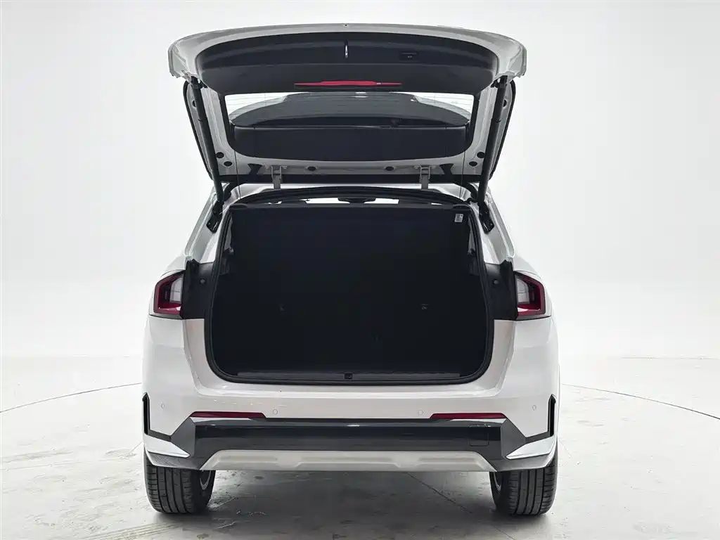 BMW X1 2023 sDrive20Li X Design Package купить на сайте DeffCars