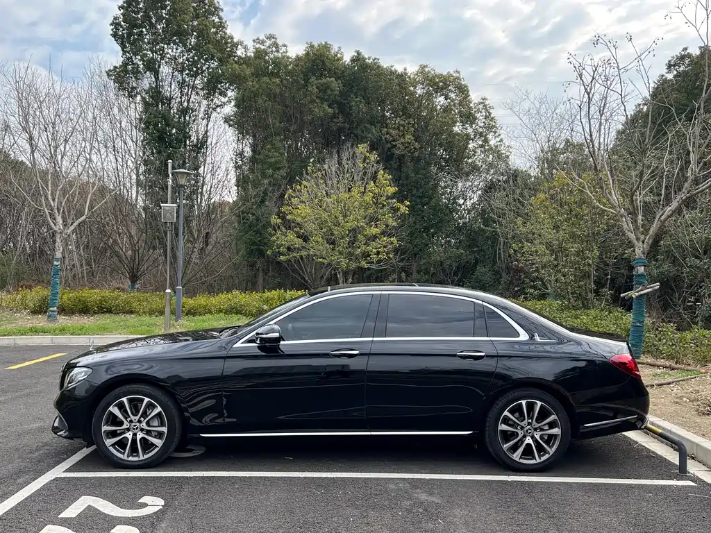 Mercedes-Benz E-Class 2019 E 300 L Luxury Model купить на сайте DeffCars