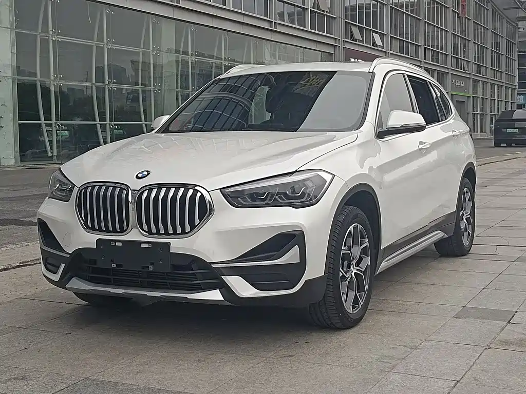 BMW X1 2020 sDrive20Li Exclusive Model купить на сайте DeffCars