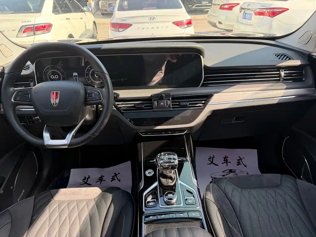 Hongqi HS5 2022 facelift 2.0T Zhilian Qixiang four-wheel drive version купить на сайте DeffCars