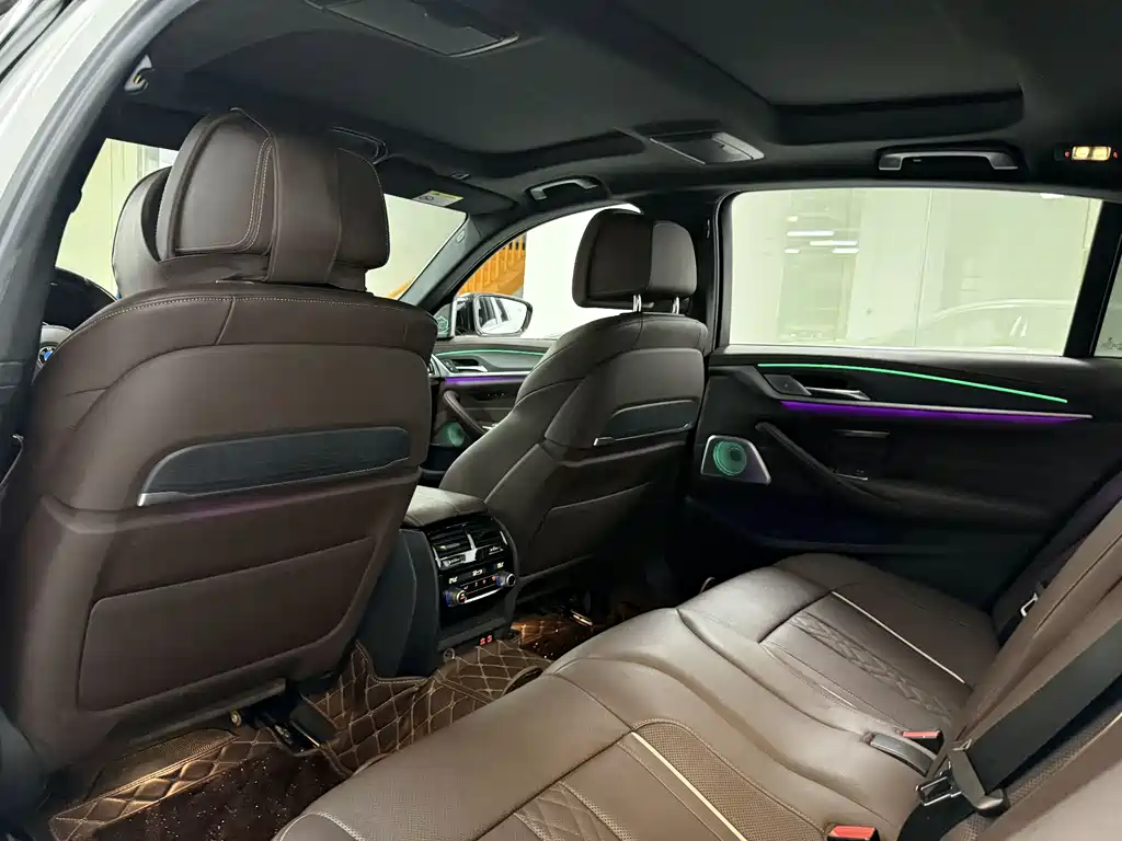 BMW 5 Series 2022 Facelift 2 530Li Exclusive M Sports Package купить на сайте DeffCars