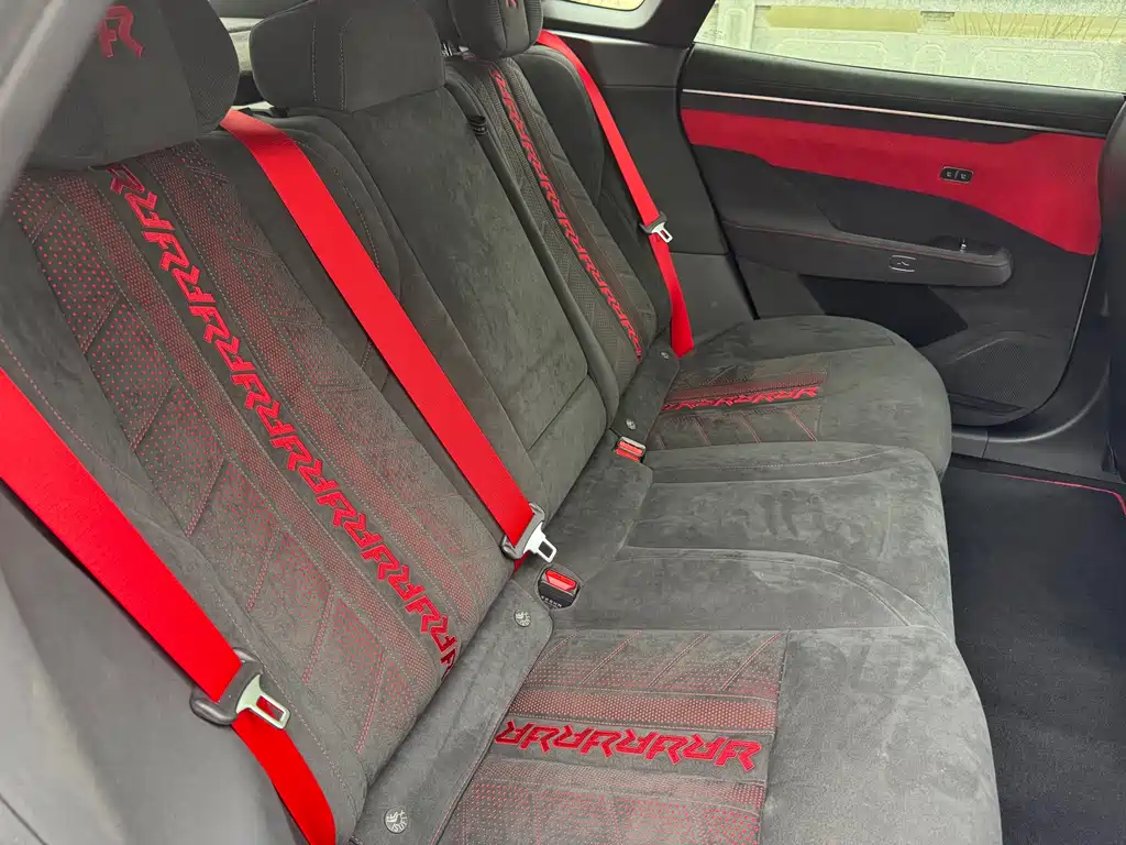 Jikrypton 001 FR 2023 FR version 100kWh купить на сайте DeffCars