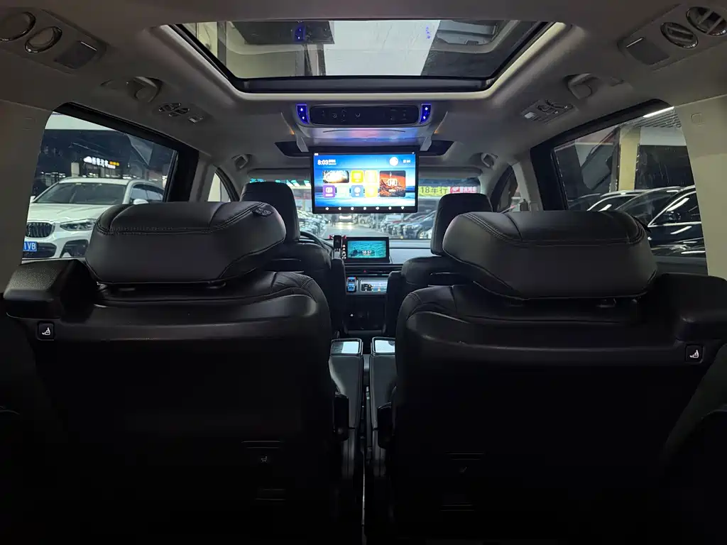 Alison 2022 2.0L e:HEV Deluxe Edition купить на сайте DeffCars