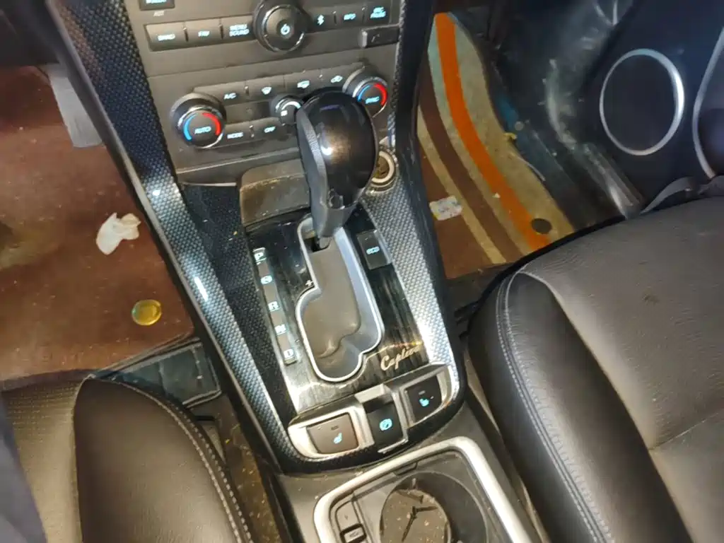 Captiva 2015 2.4L four-wheel drive flagship version 7 seats купить на сайте DeffCars