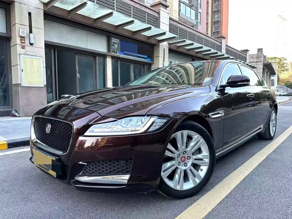 Jaguar XFL 2018 2.0T 250PS Luxury Edition купить на сайте DeffCars
