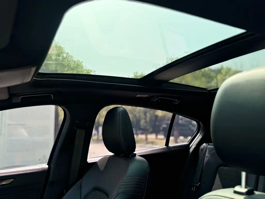 Focus 2021 Hatchback EcoBoost 180 Automatic ST Line купить на сайте DeffCars