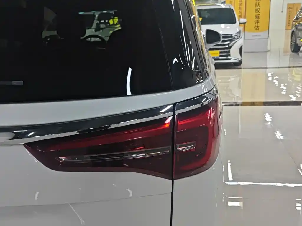 Buick GL8 2021 ES Lu Zun 653T Exclusive model купить на сайте DeffCars