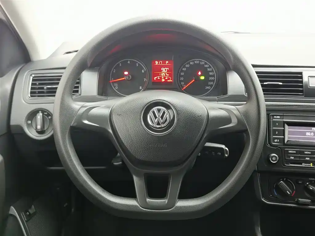 Santana 2021 1.5L automatic fashion version купить на сайте DeffCars