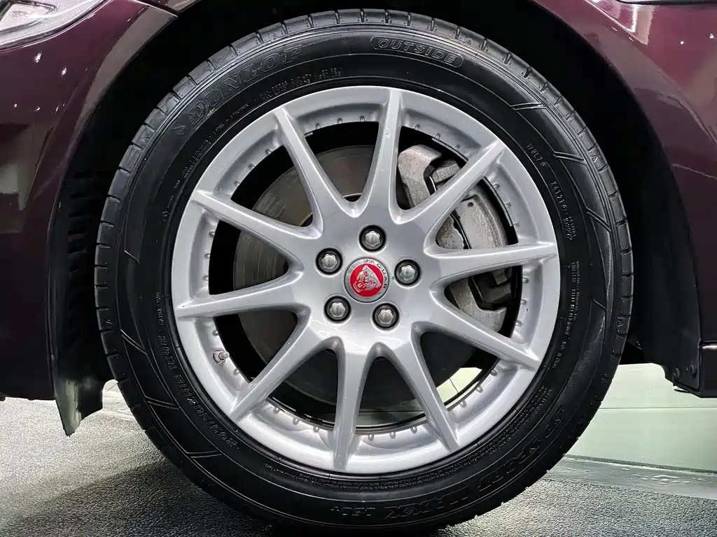 Jaguar XJ 2016 XJL 2.0T two-wheel drive elegant business version купить на сайте DeffCars