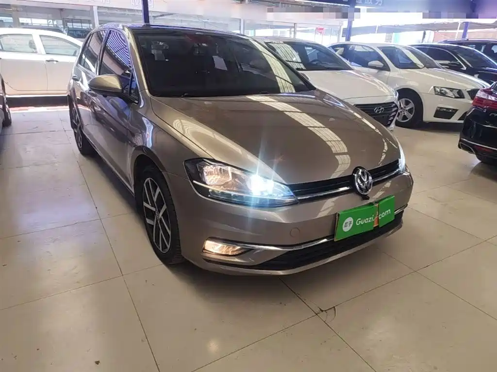 Golf 2018 230TSI automatic luxury model купить на сайте DeffCars