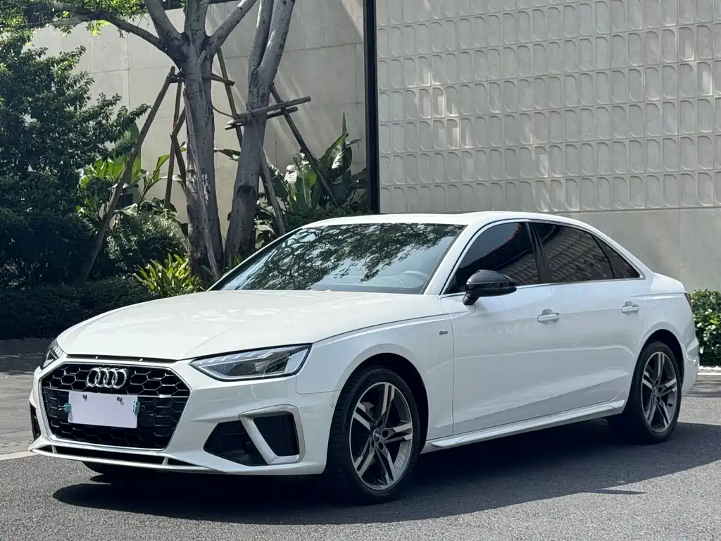 Audi A4L 2020 40 TFSI luxury and dynamic model купить на сайте DeffCars