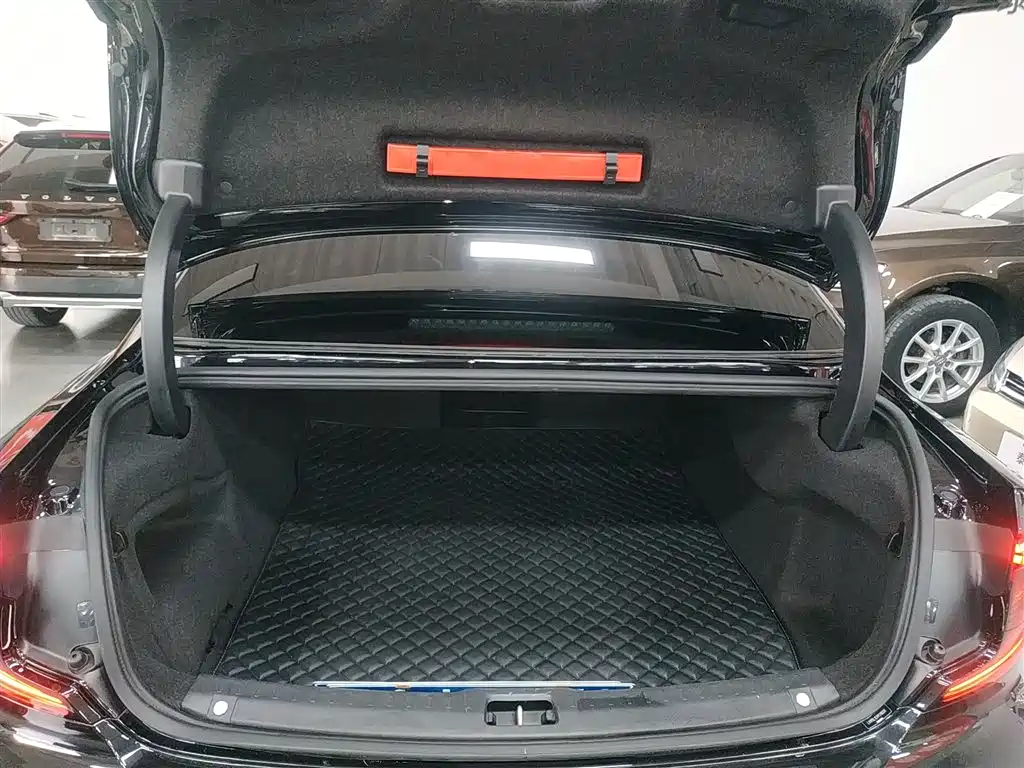 Volvo S90 2023 B5 Zhiyuan Luxury Edition купить на сайте DeffCars