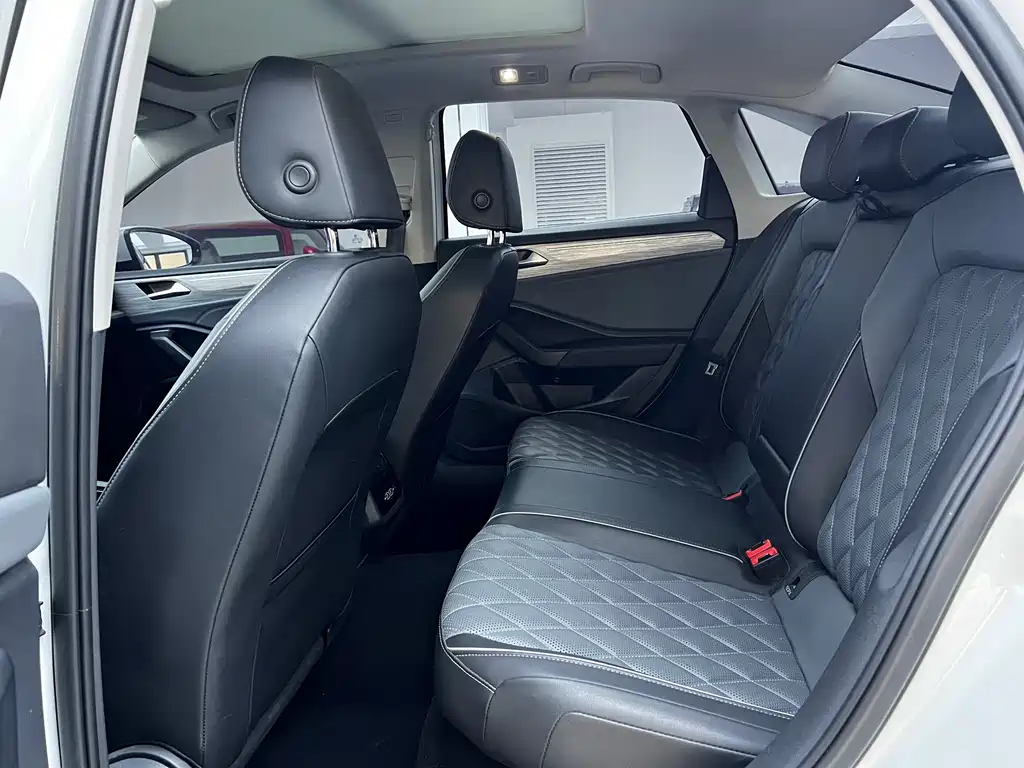 Sagitar 2024 300TSI DSG Super Edition купить на сайте DeffCars