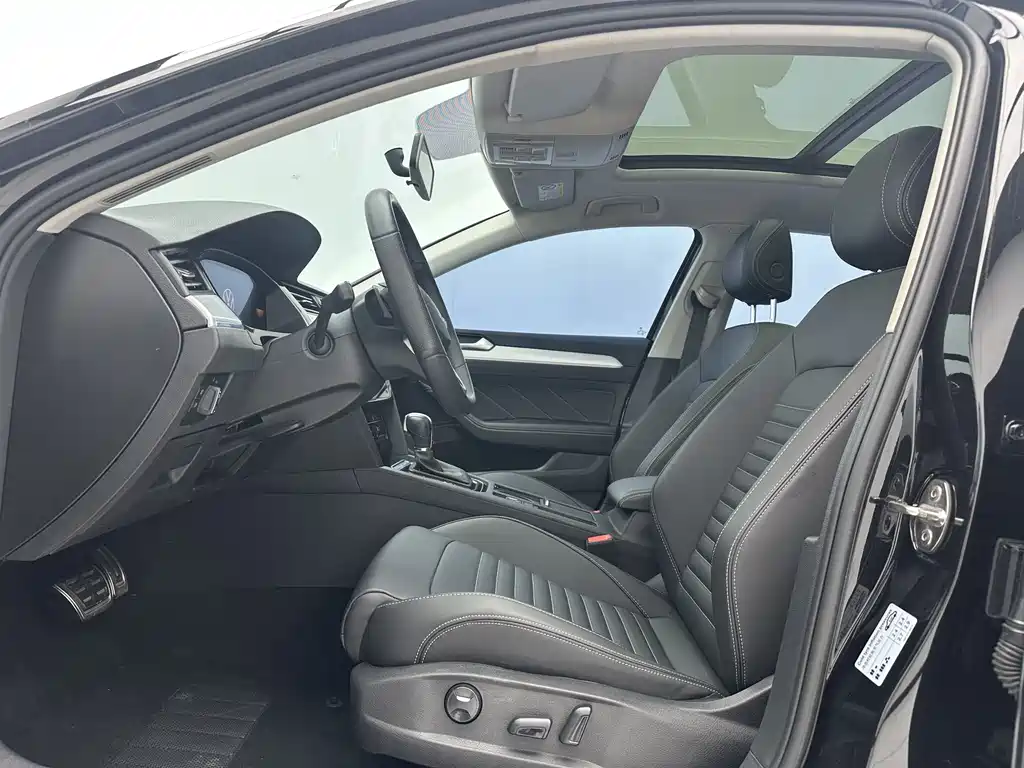 Magotan 2023 2 million commemorative edition 280TSI DSG comfort model купить на сайте DeffCars