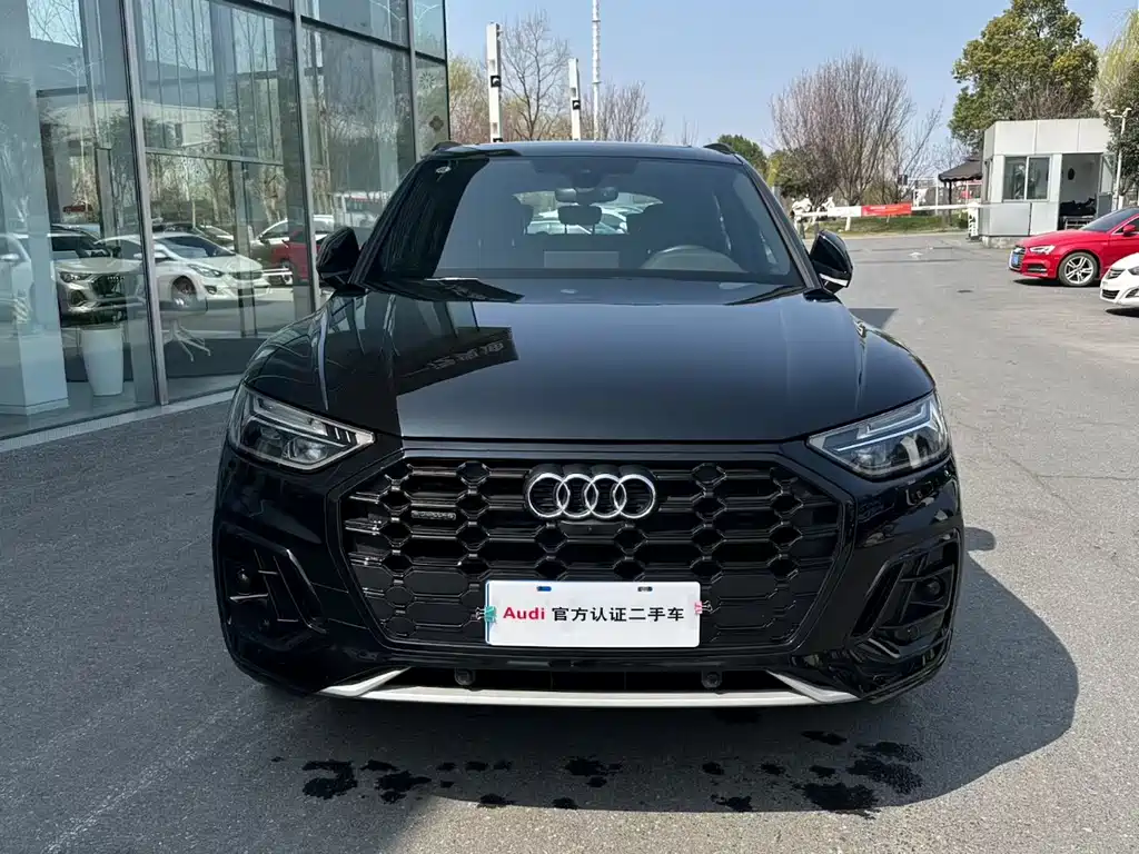 Audi Q5L 2025 45 TFSI luxury and dynamic model купить на сайте DeffCars
