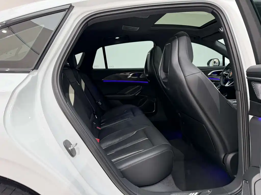Hongqi H6 2023 2.0T Zhishang Edition купить на сайте DeffCars