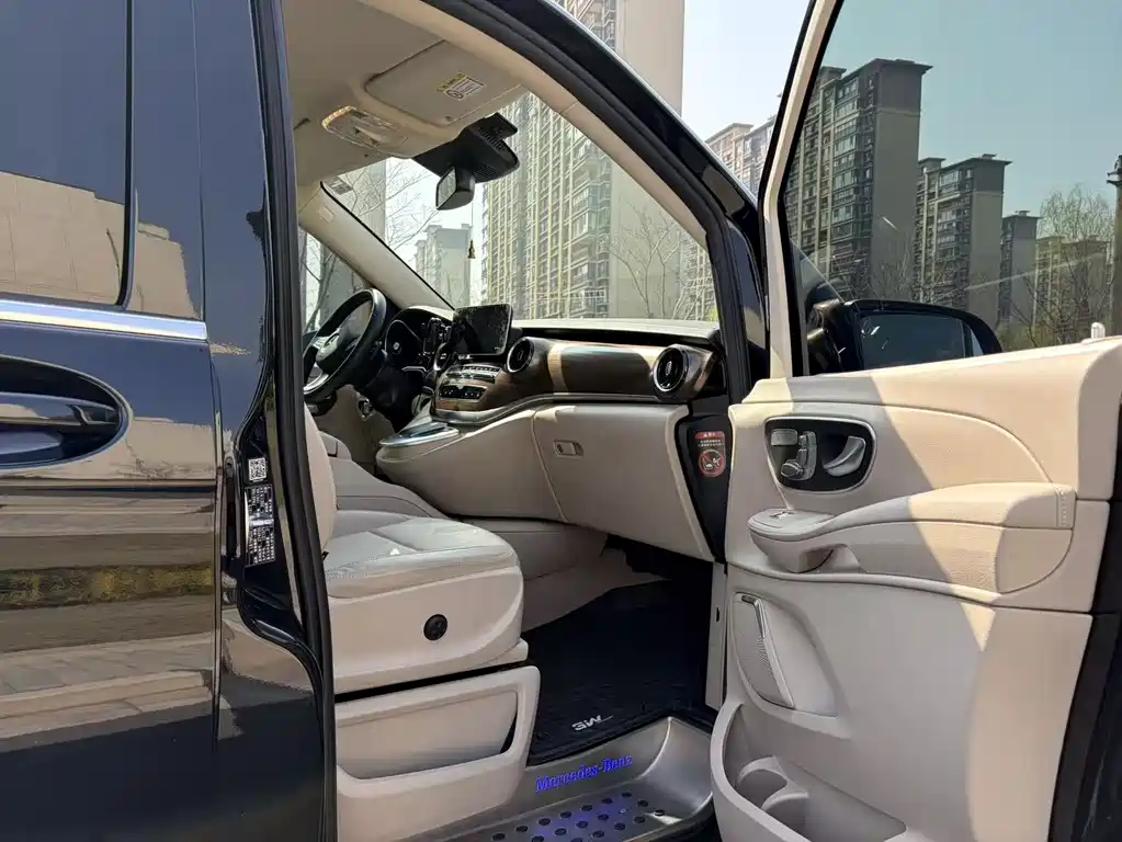 Mercedes-Benz V-Class 2020 V 260 Premium Edition купить на сайте DeffCars