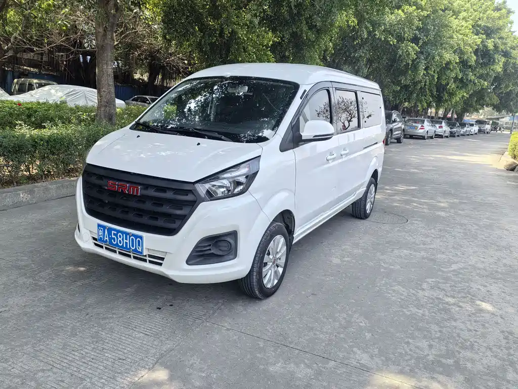 Golden Hiace M Classic 2024 1.5L engineering lion bus 5 seats купить на сайте DeffCars