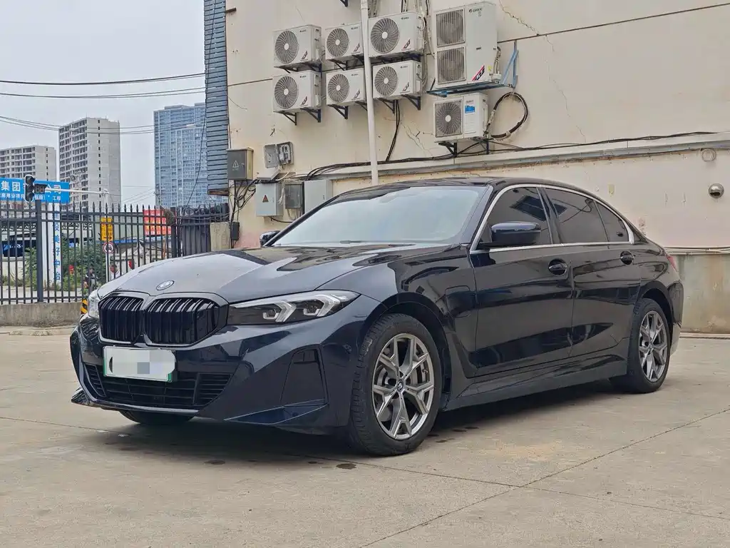 BMW i3 2022 eDrive 35 L купить на сайте DeffCars