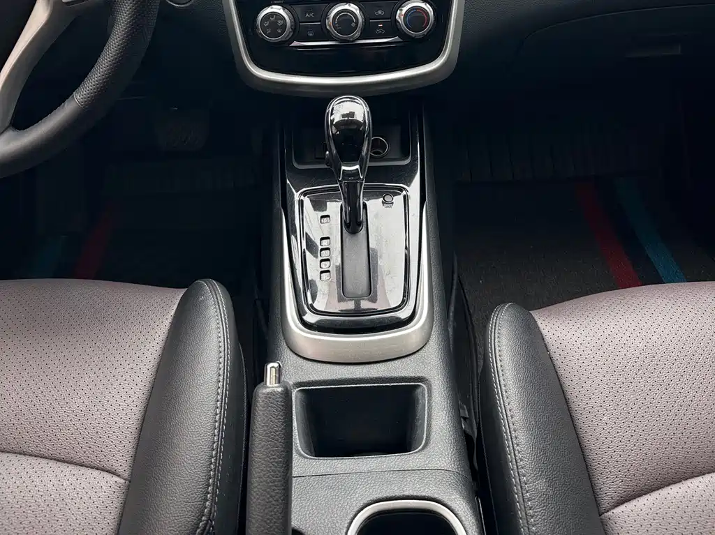 Tiida 2021 1.6L CVT Smart Travel Edition купить на сайте DeffCars