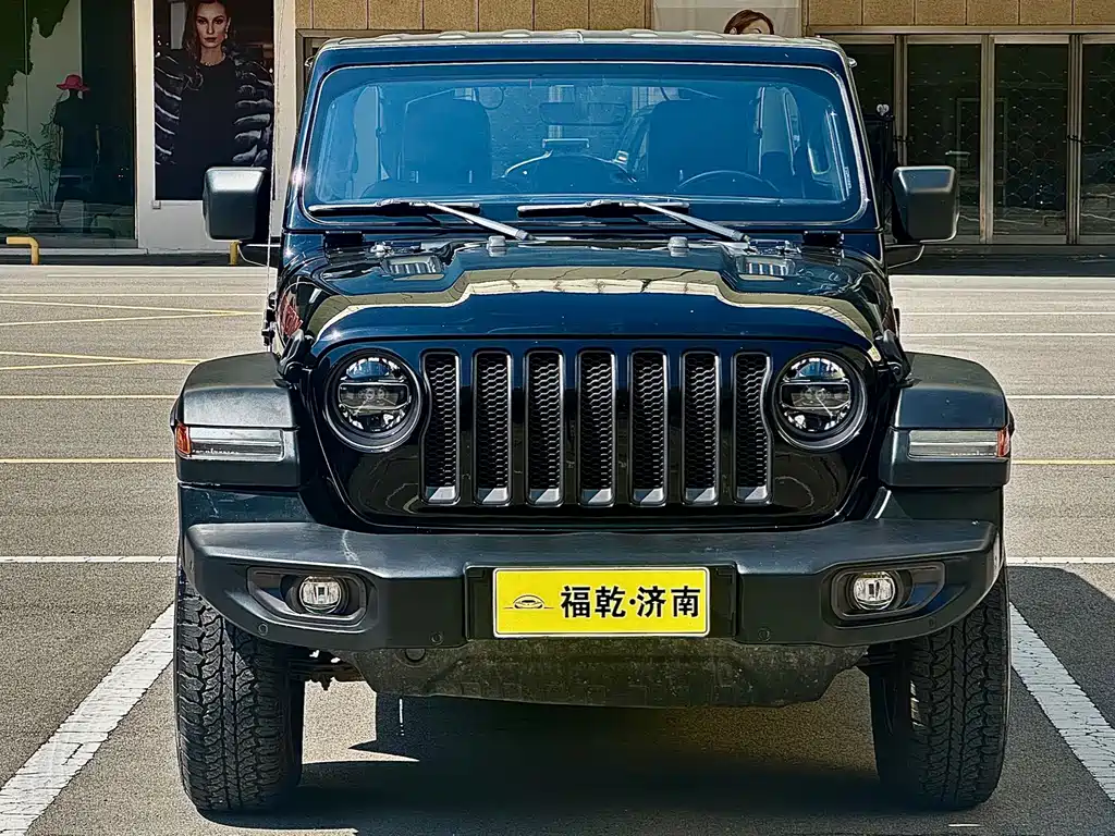 Wrangler 2021 2.0T Robin Hood Four-Door Edition купить на сайте DeffCars
