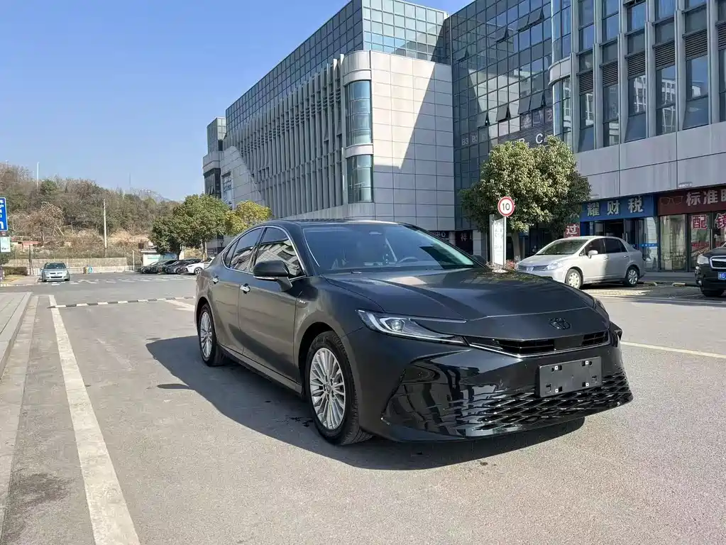Camry 2024 Shuangqing 2.0HGVP Deluxe Edition купить на сайте DeffCars