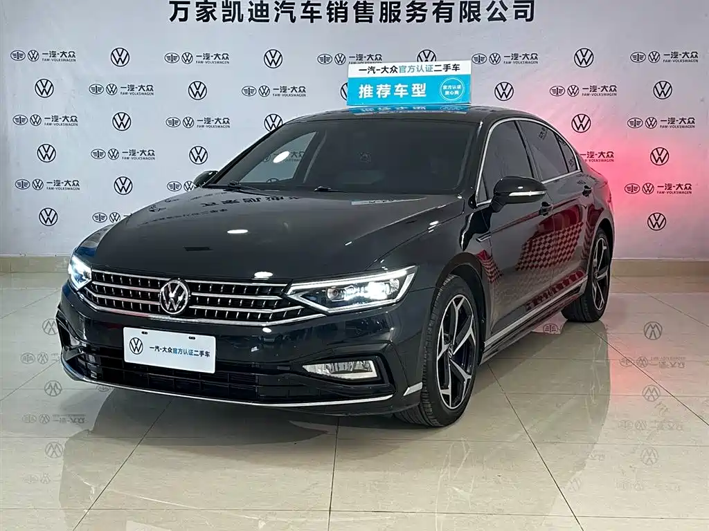 Magotan 2023 2 million commemorative edition 330TSI DSG leading model купить на сайте DeffCars