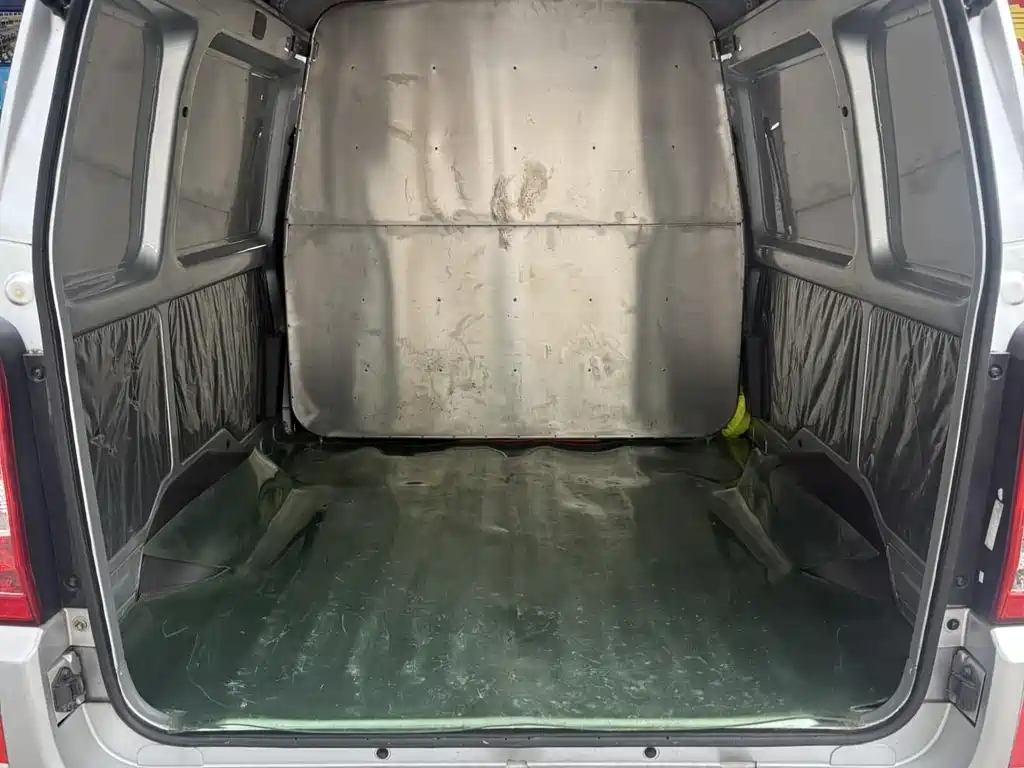 Wuling Rongguang 2019 1.5L extended van transport truck basic model 5 seats купить на сайте DeffCars