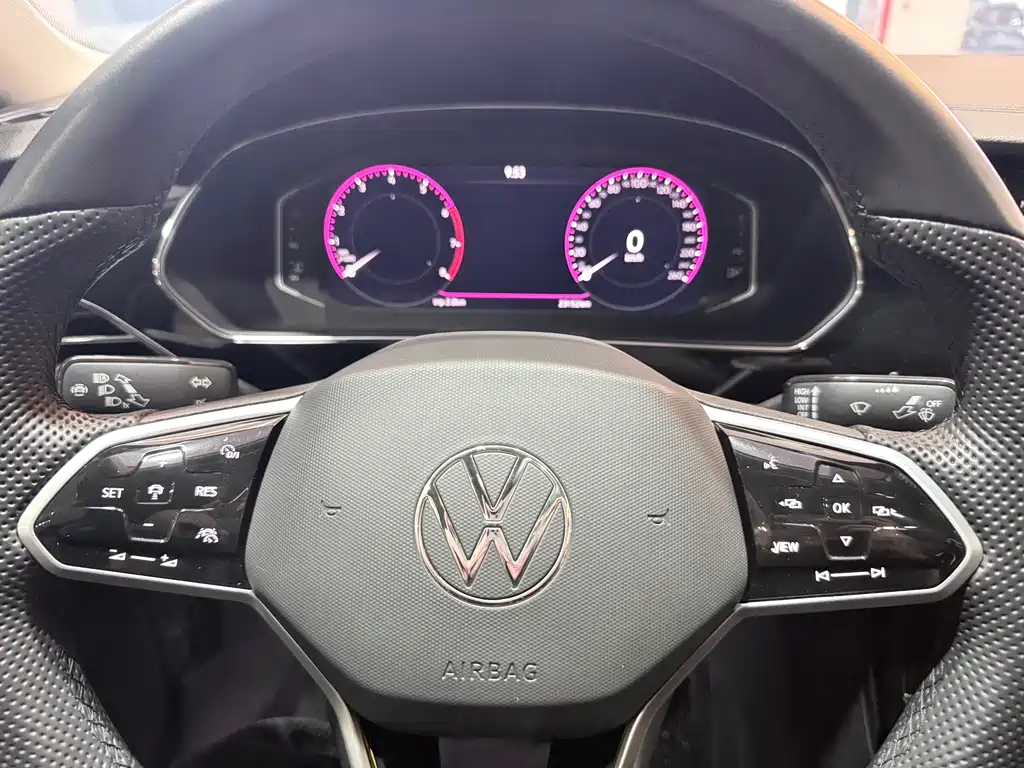Passat 2022 330TSI Starry Sky Deluxe Edition купить на сайте DeffCars