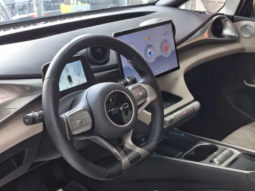 Dolphin 2024 Honor Edition 420km Fashion купить на сайте DeffCars