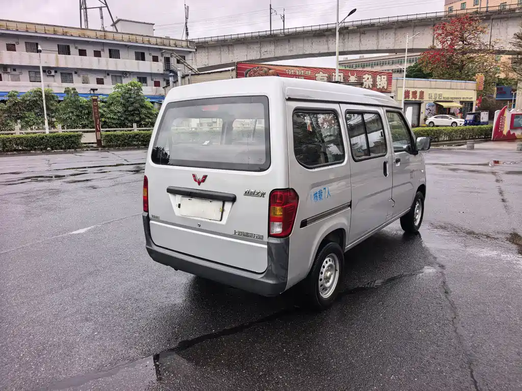 Wuling Zhiguang 2020 1.2L Practical National VI LSI купить на сайте DeffCars