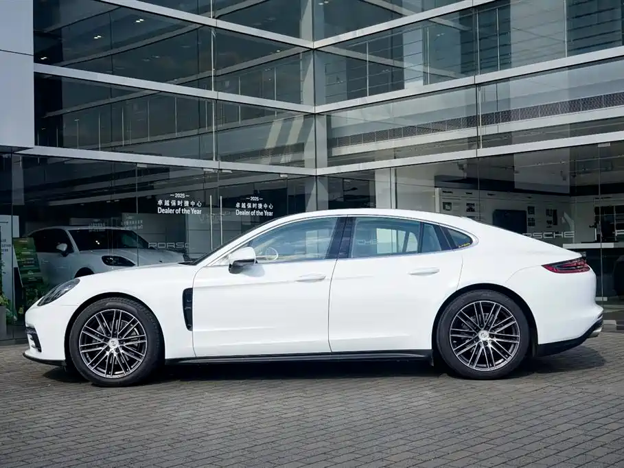 Panamera 2017 Panamera 3.0T купить на сайте DeffCars