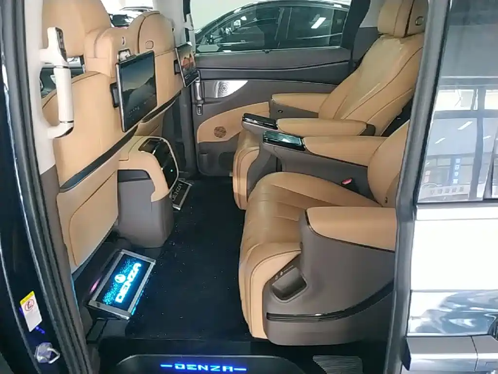 Denza D9 2022 DM-i 970 four-wheel drive flagship model купить на сайте DeffCars
