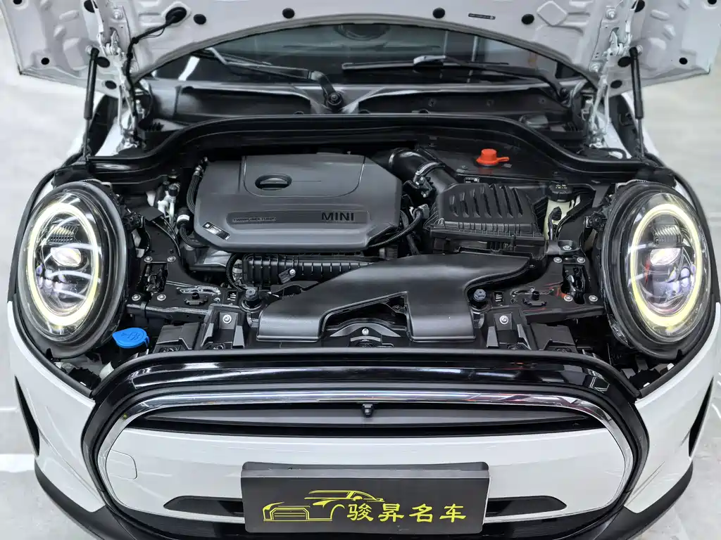 MINI 2023 facelift 1.5T COOPER Artist five-door version купить на сайте DeffCars
