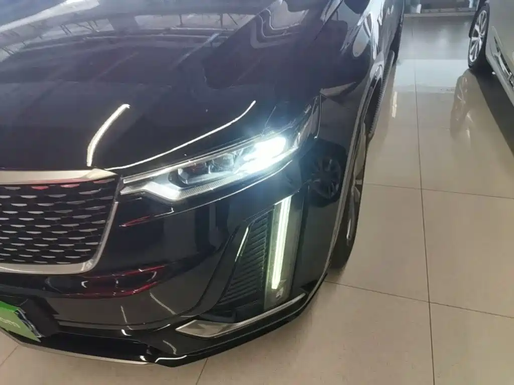 Cadillac XT6 2020 facelift 28T six-seat luxury model купить на сайте DeffCars